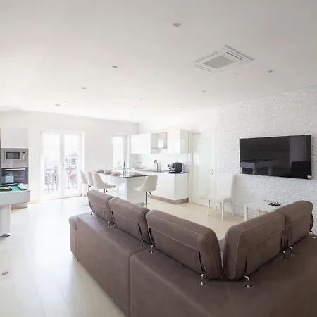 Luxury House Monti Azzurri 펜션 *